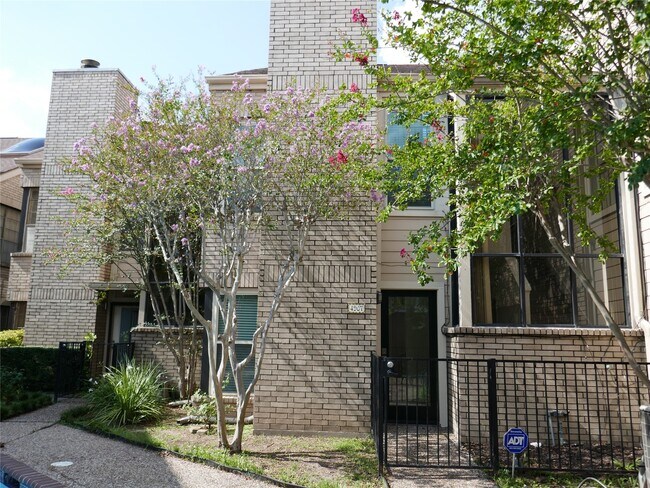 Building Photo - 4907 Feagan St