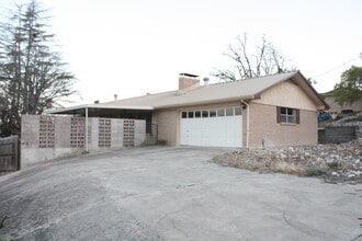 Building Photo - 1316 Carol Ann Dr