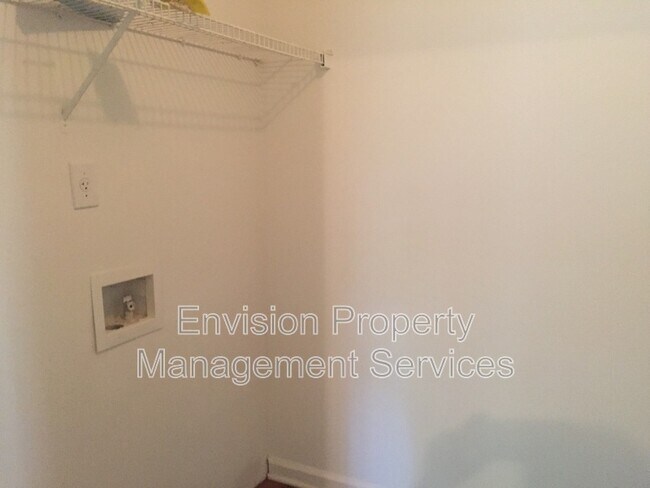 Building Photo - 1492 Cedar Creek Dr