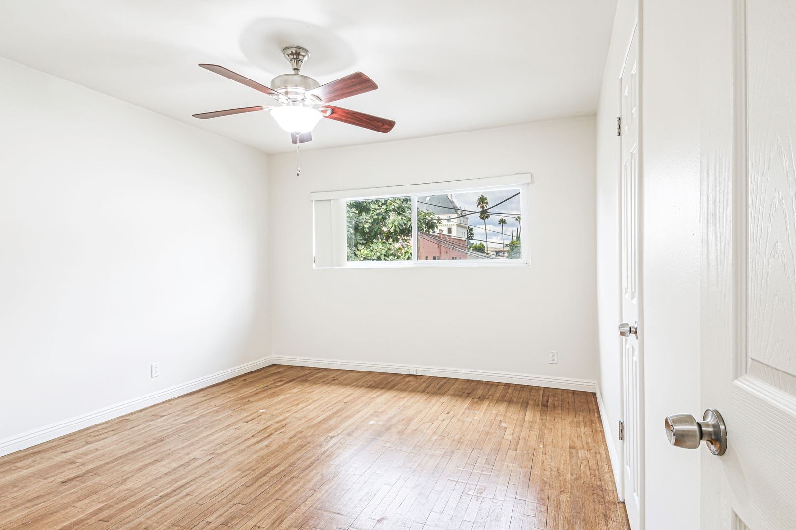 Building Photo - 1801 N Harvard Blvd