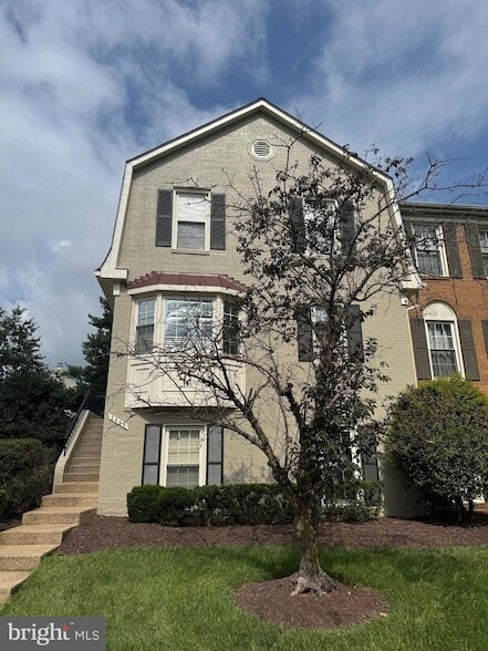 Building Photo - 2006 Gallows Tree Ln
