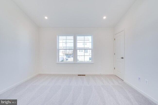 Building Photo - 115 Tuxford Rd