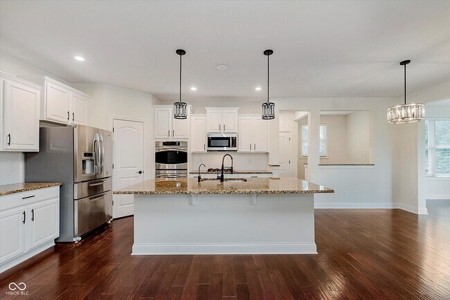 Building Photo - 10264 Normandy Way