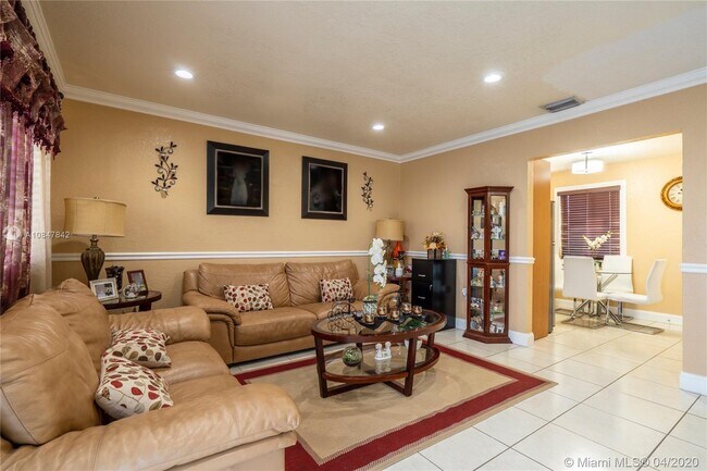 Building Photo - 15200 Railroad Dr