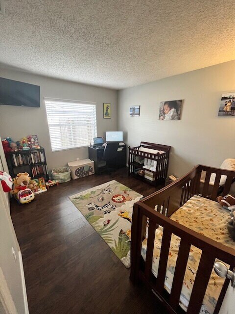 Building Photo - Beautiful Like New Home For Rent in Brandon!