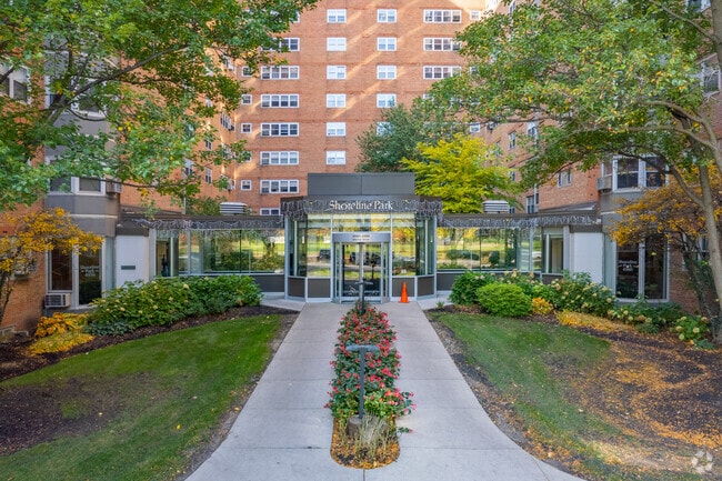 Building Photo - 4950 N Marine Dr