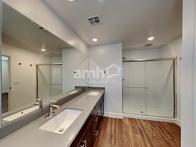 Building Photo - 21566 S 231st Way