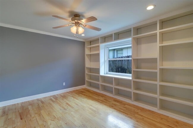 Building Photo - 2958 Meadow Wood Dr