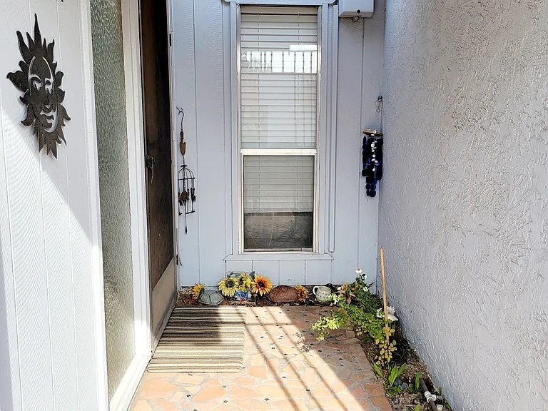 Building Photo - 6814 N 35th Ave