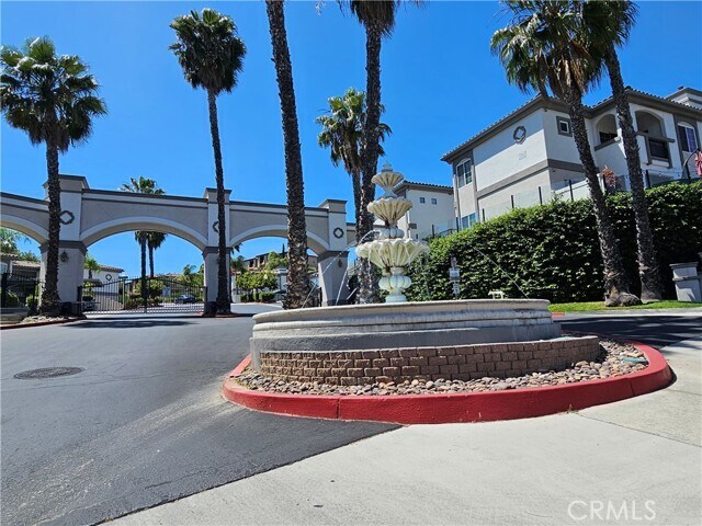 Building Photo - 2723 Lake Pointe Dr