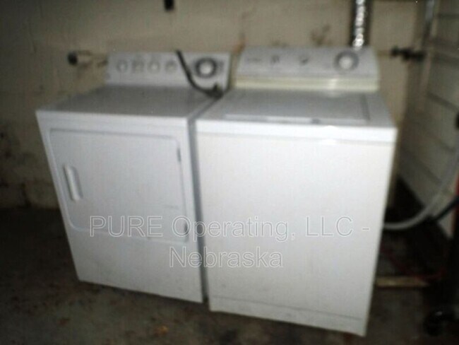 Building Photo - 215-225 N 49th St
