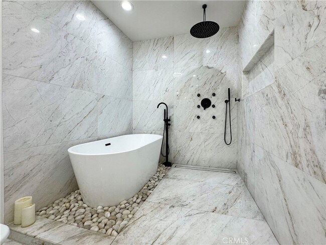 Building Photo - 22539 Dolorosa St