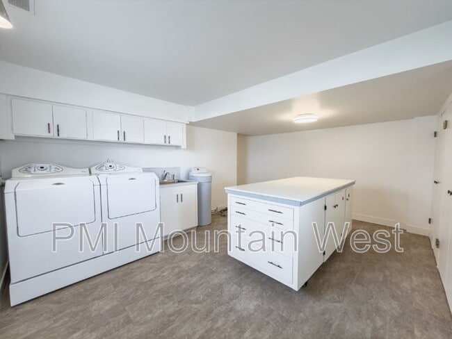 Building Photo - 345 S 850 E