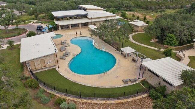 Building Photo - 132 Emerald Garden Rd