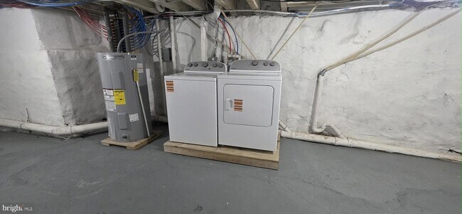 Building Photo - 2233 N 16th St