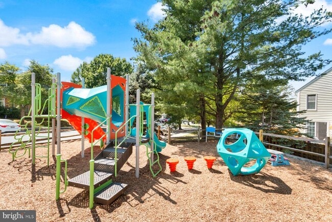 Building Photo - 10603 Tuppence Ct