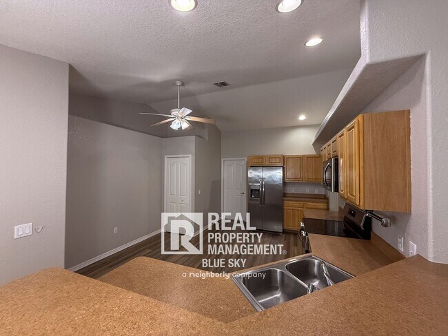 Building Photo - 12336 Jaybird Rd