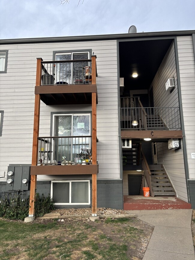 Building Photo - 16259 W 10th Ave