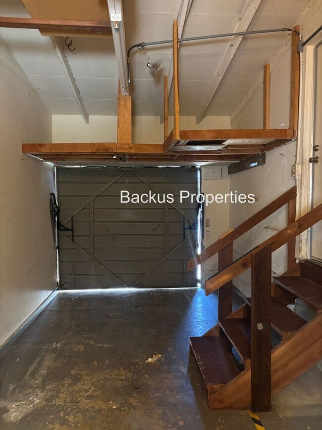 Building Photo - Close to Cannery Row- one bedroom unit in Monterey