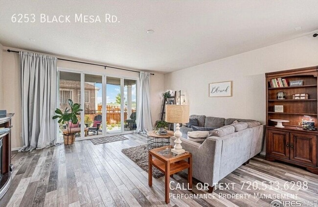 Building Photo - 6253 Black Mesa Rd