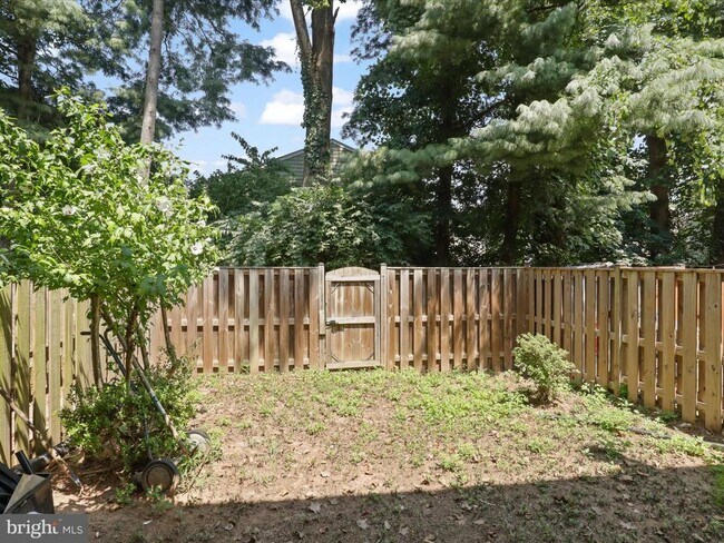Building Photo - 5513 Ridgeton Hill Ct