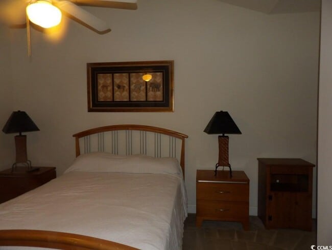 Building Photo - 4149 Hibiscus Dr