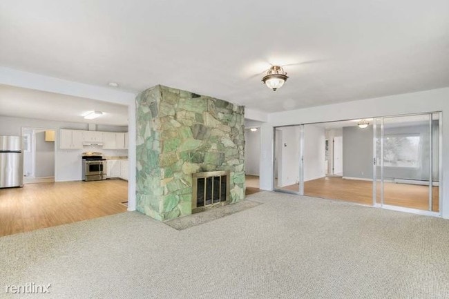 Building Photo - 4 br, 3 bath House - 4201 Main Street
