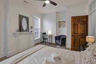 Building Photo - The Artist's Apt. | 2BR | Short North | +Parking