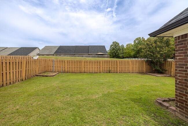 Building Photo - 1053 Grove Landing Ln