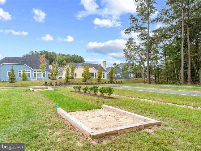 Building Photo - 26300 Tributary Blvd