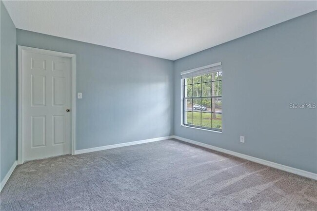 Building Photo - 2038 Crowley Cir W