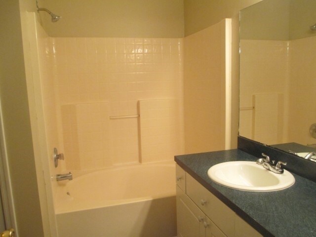 Building Photo - 1127 Hidden Cove Cir S