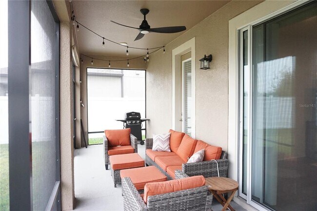 Building Photo - 5732 Newberry Pnes Ave