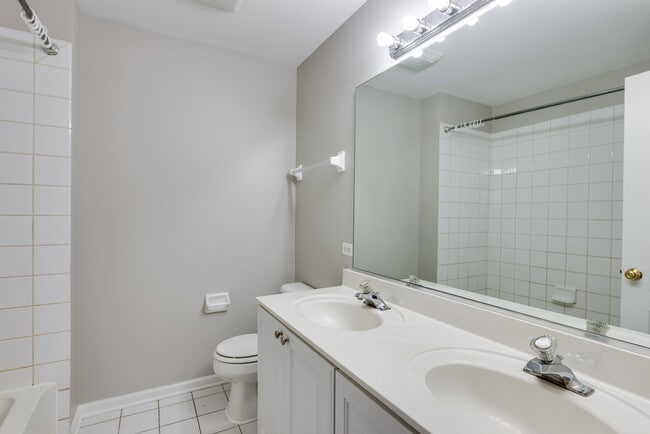 Building Photo - 954 Campbell Dr