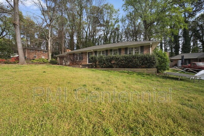 Building Photo - 2649 Homeland Dr