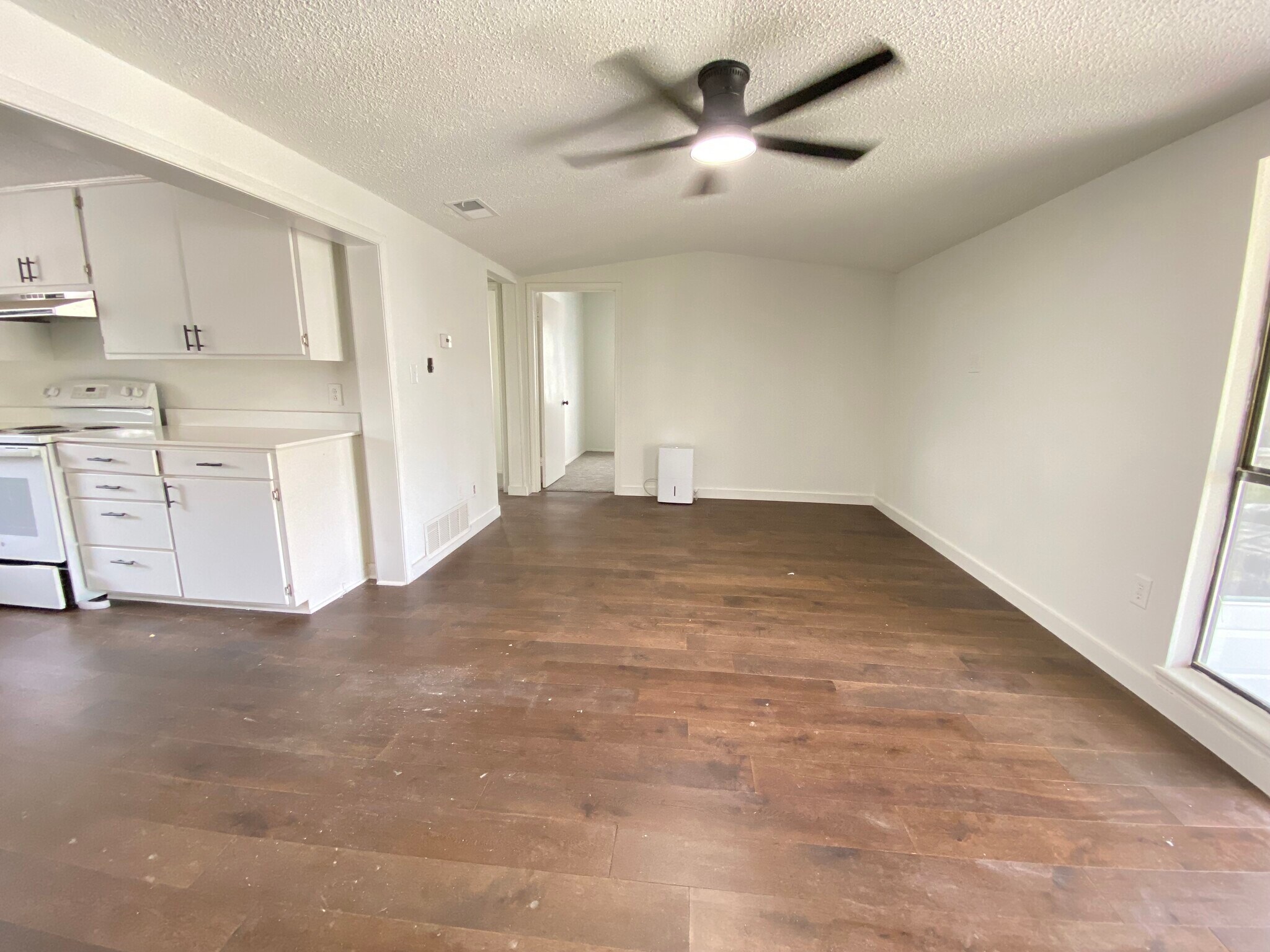 Living Space - 215 Folly Beach Dr