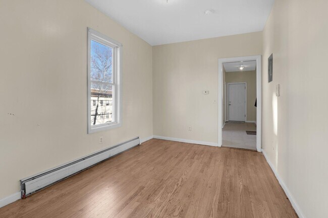 Building Photo - 284 WATCHUNG Ave