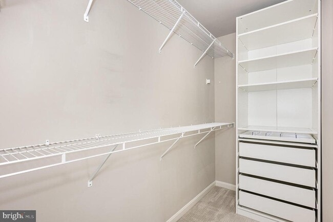 Building Photo - 7223 Barry Ln