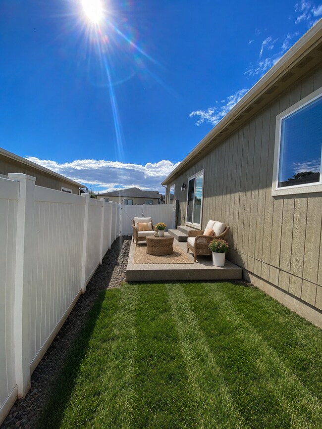 Building Photo - Unlock Space, Privacy & Convenience in One Place