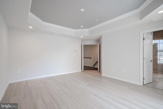 Building Photo - 23654 Hopewell Manor Terrace