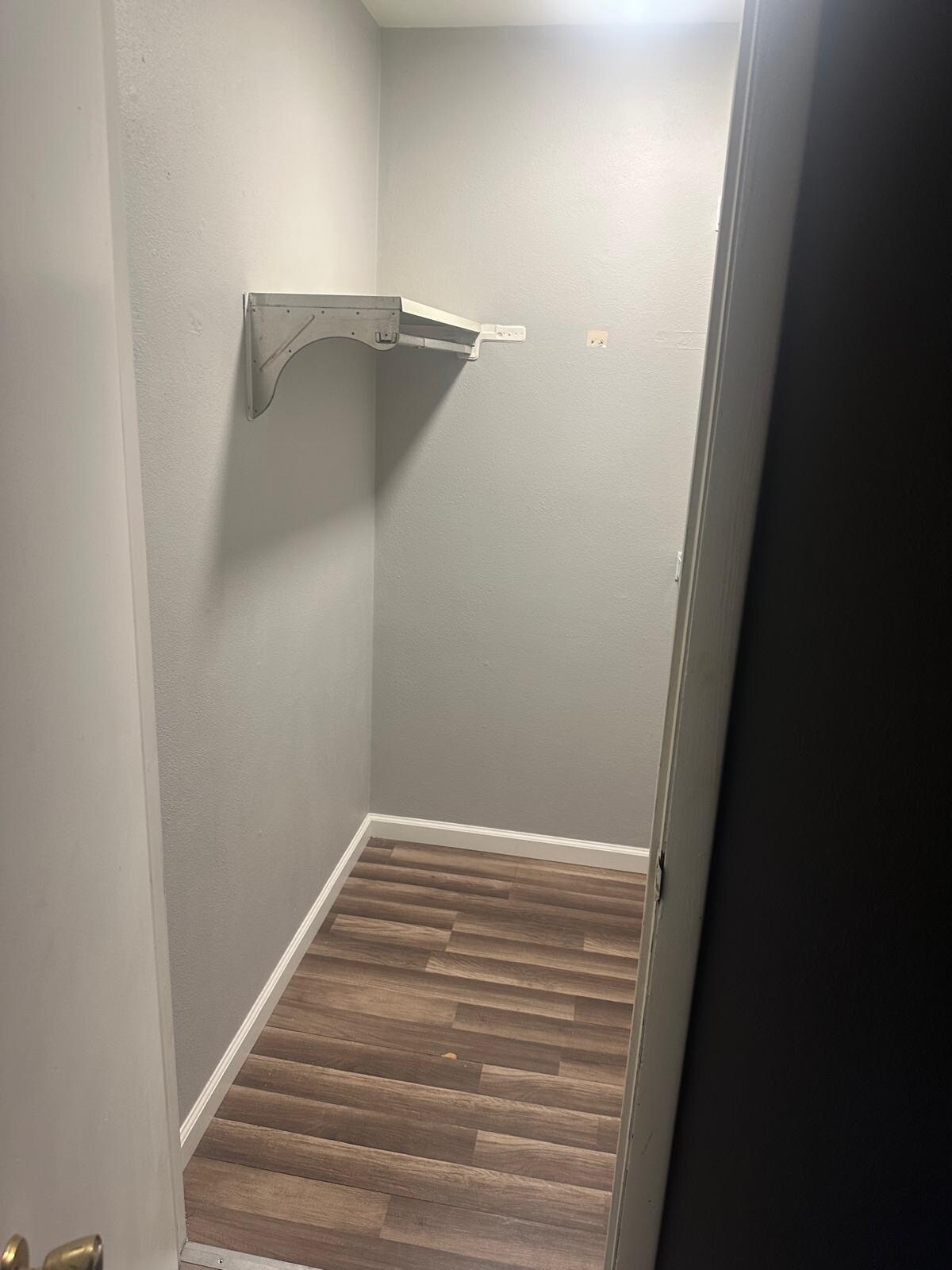 Building Photo - 4403 W Capri Ct