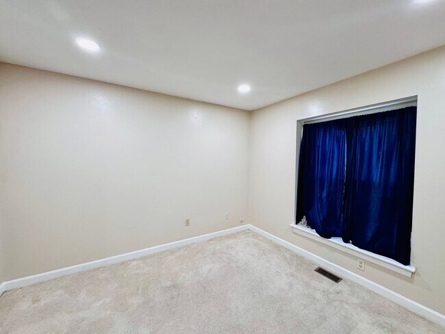 Building Photo - Conveniently located near Langley Air Force Base!