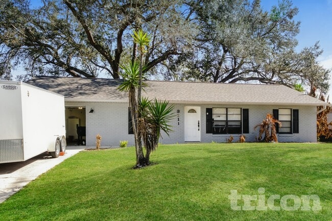 Building Photo - 3211 Yule Tree Dr