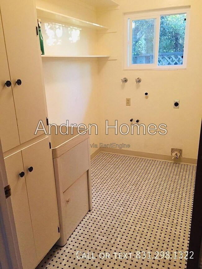 Building Photo - 501 Spruce St