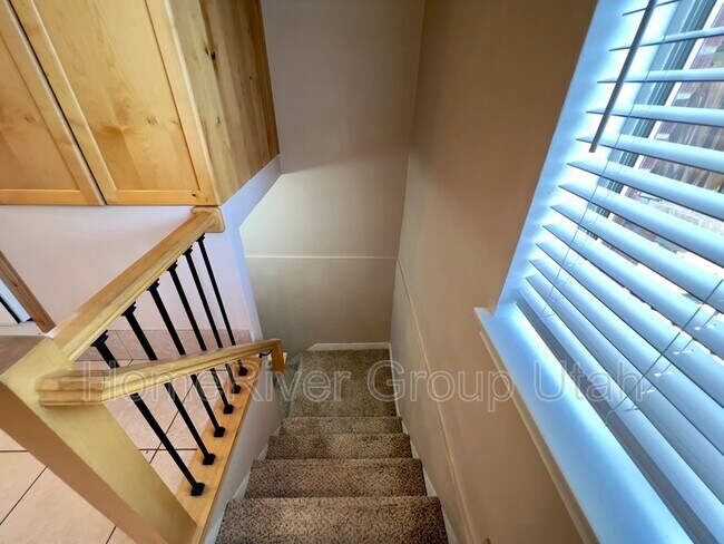 Building Photo - 2155 Westminster Ave