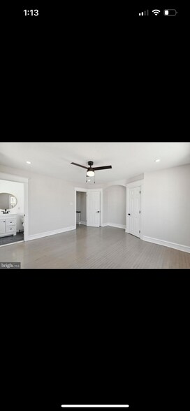 Building Photo - 2414 77th Ave