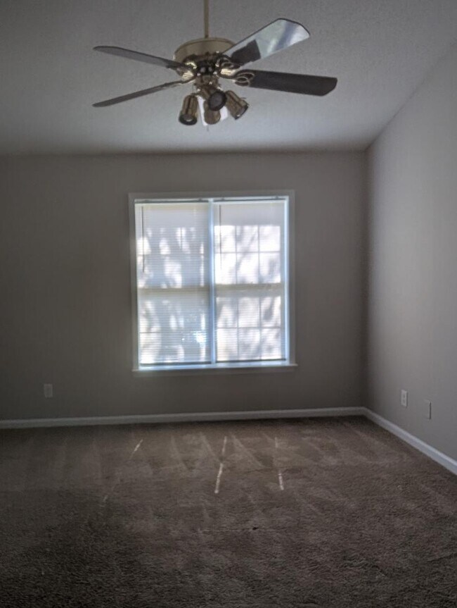 Building Photo - 6319 Richfield Ln