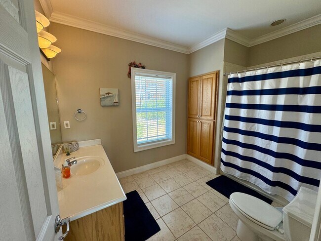 Building Photo - 107 E Seascape Dr