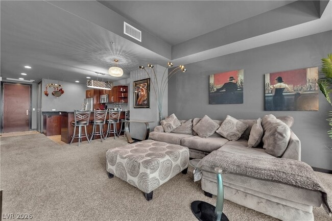 Building Photo - 4575 Dean Martin Dr