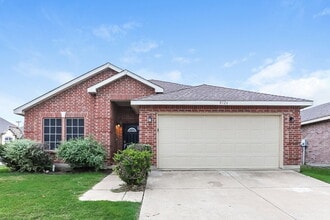 Building Photo - 8126 Stowe Springs Ln